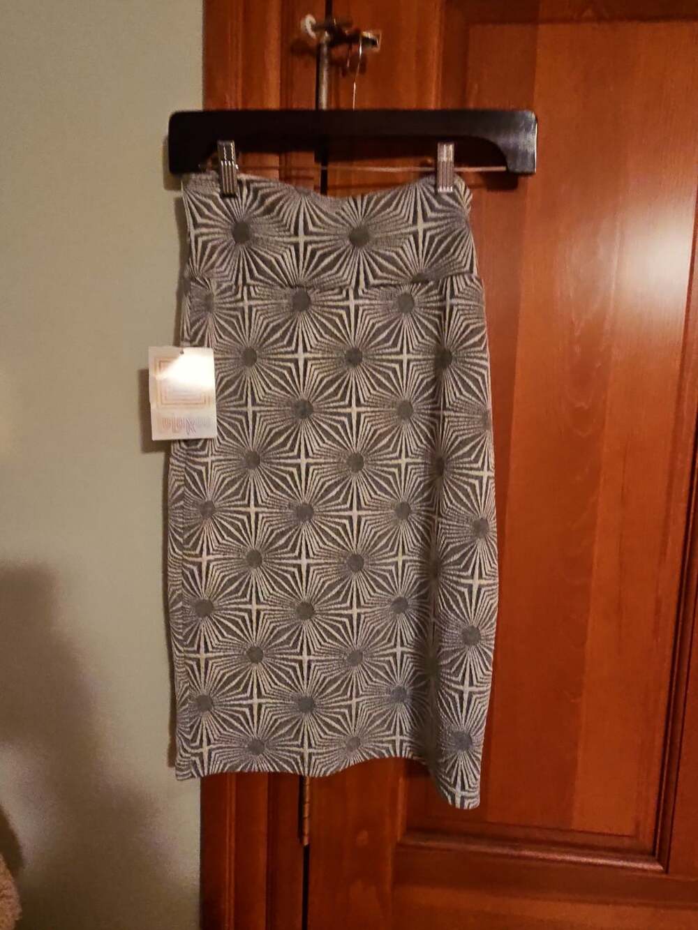 LuLaRoe Cassie Skirt Size S Gray Geometric Pattern Pencil Skirt New With Tags